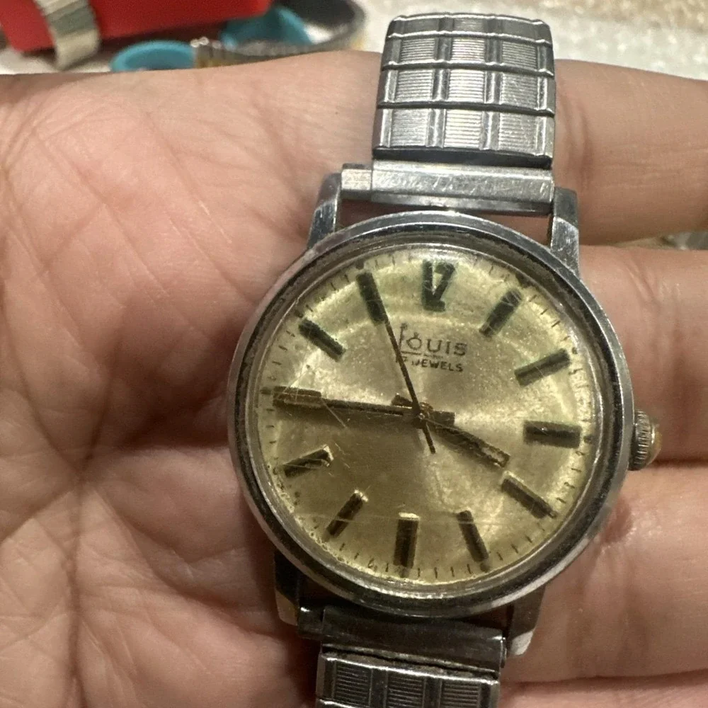 Vintage Louis‎ 17 Jewel Men's Swiss Watch Wristwatch Mechanical 33mm For Repair